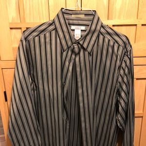 Men’s striped shirt